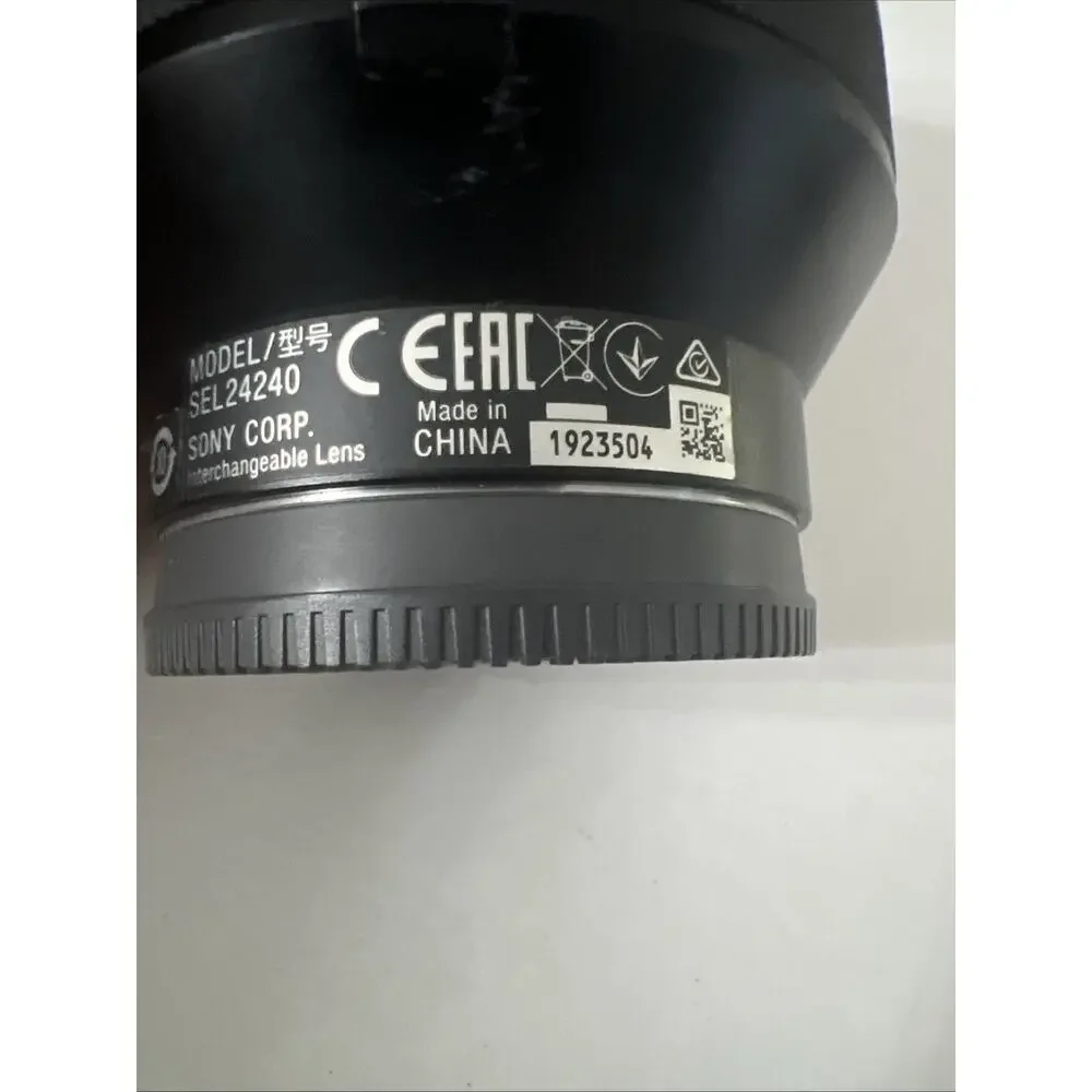 Sony SEL24240 FE 24-240mm F3.5-6.3 OSS E-mount Telephoto Zoom Lens